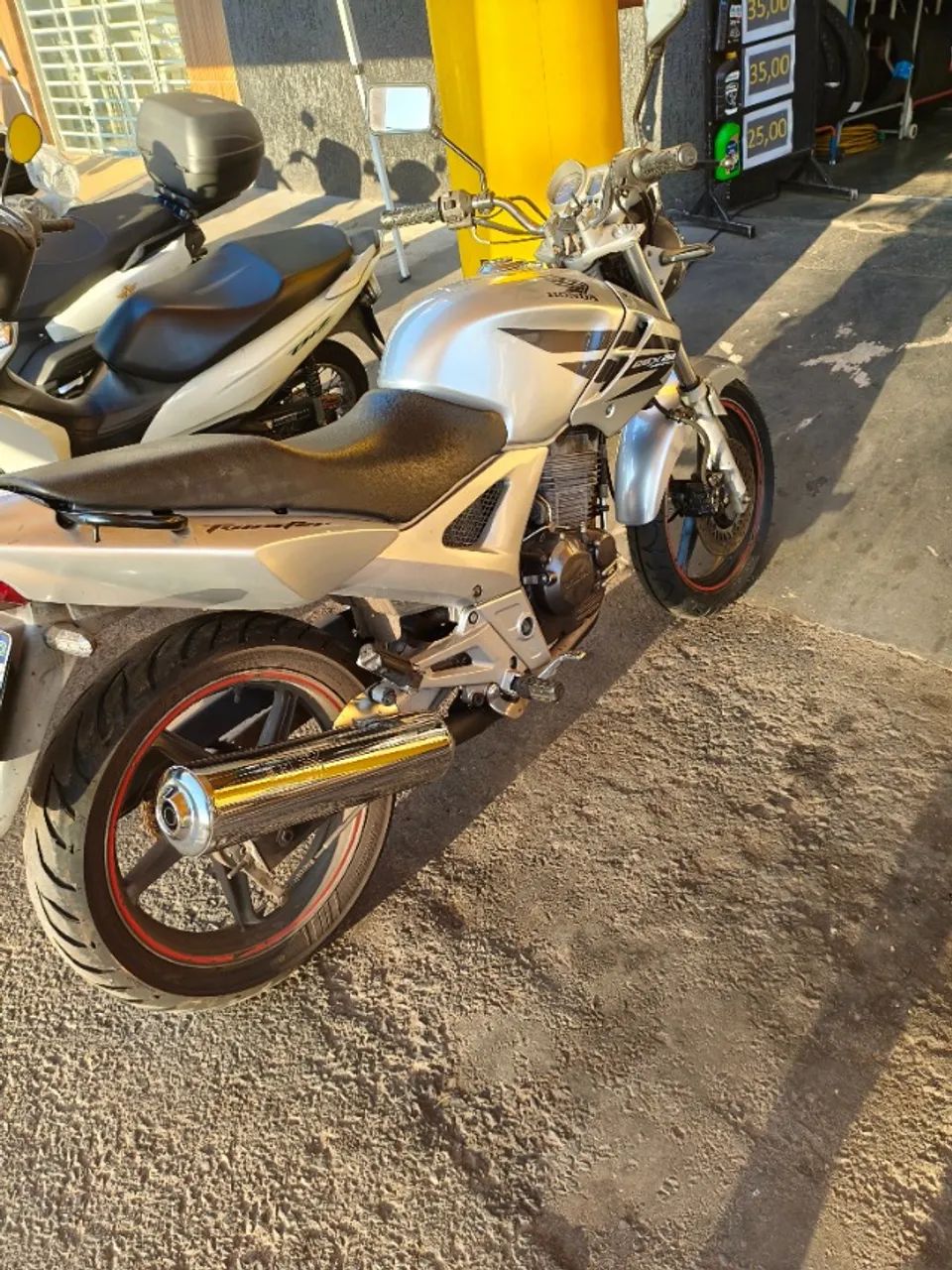 Cbx 250 Prata  - Foto 3