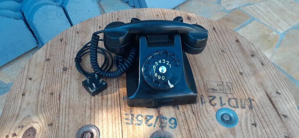 Telefone antigo de Baquelite anos 60 Ericsson a disco - Ítem de colecionador - Foto 3