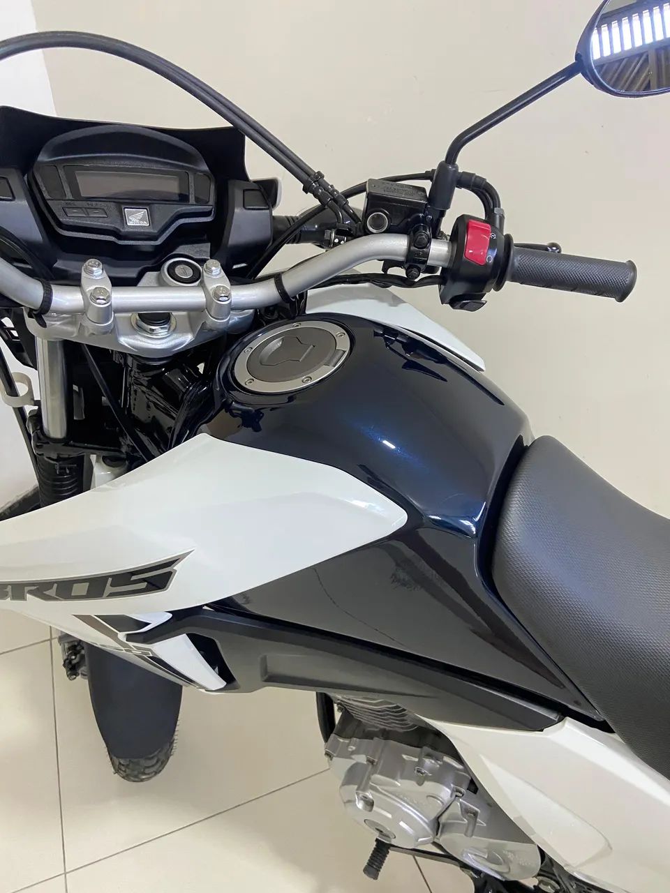 Vendo Bros 160, com 3.640 km de rodada - Foto 4