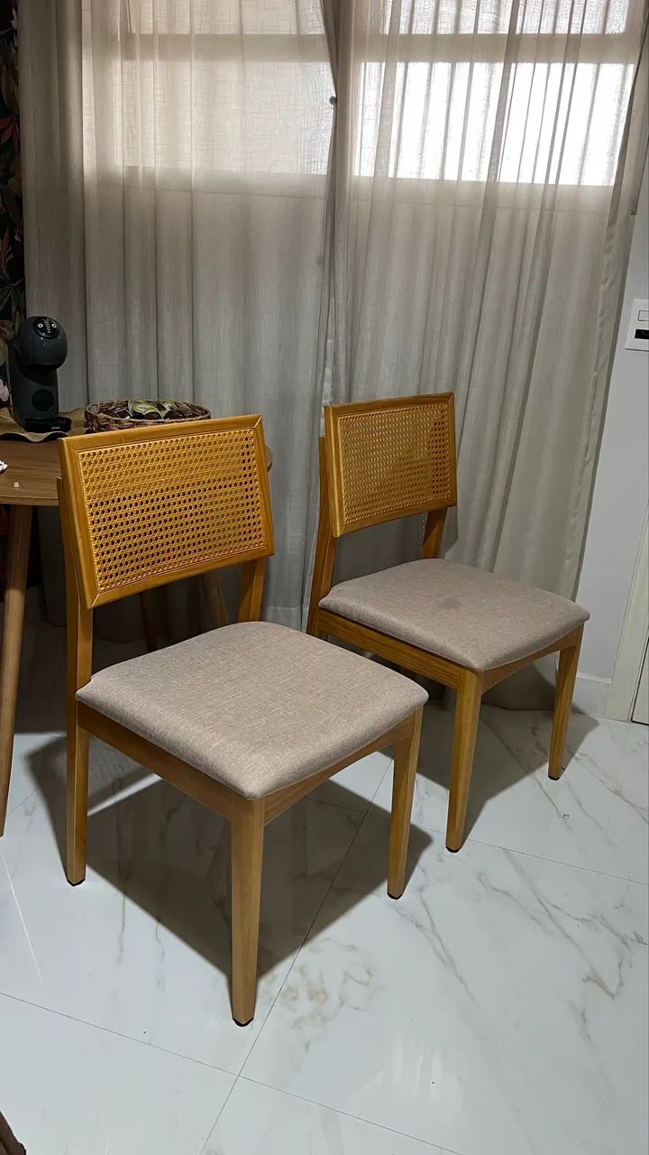 2 cadeiras para mesa de jantar