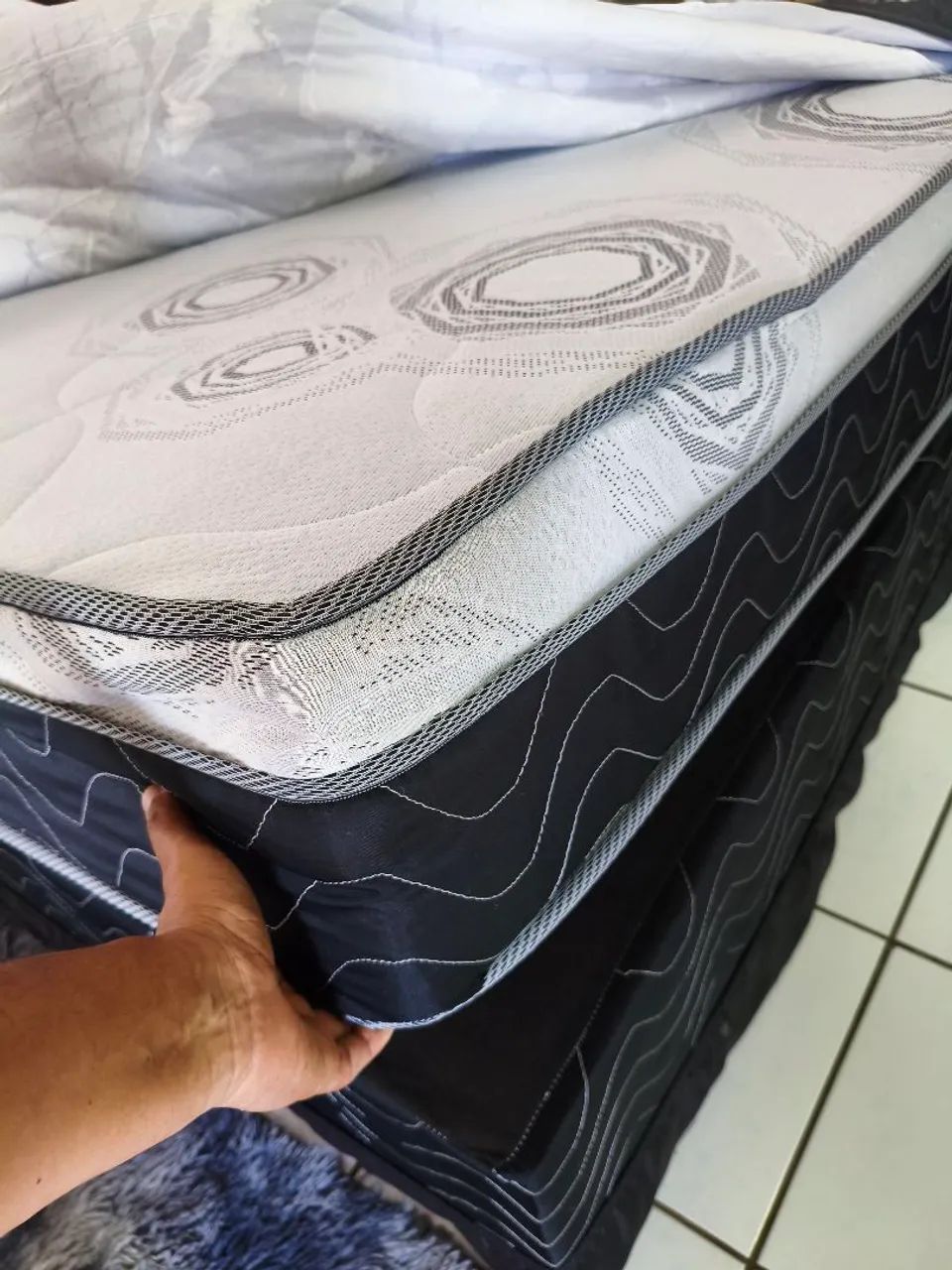 Vendo cama Queen - Foto 2