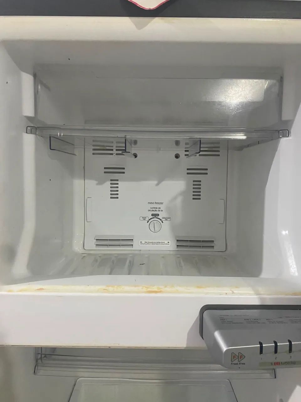 Tv e geladeira 