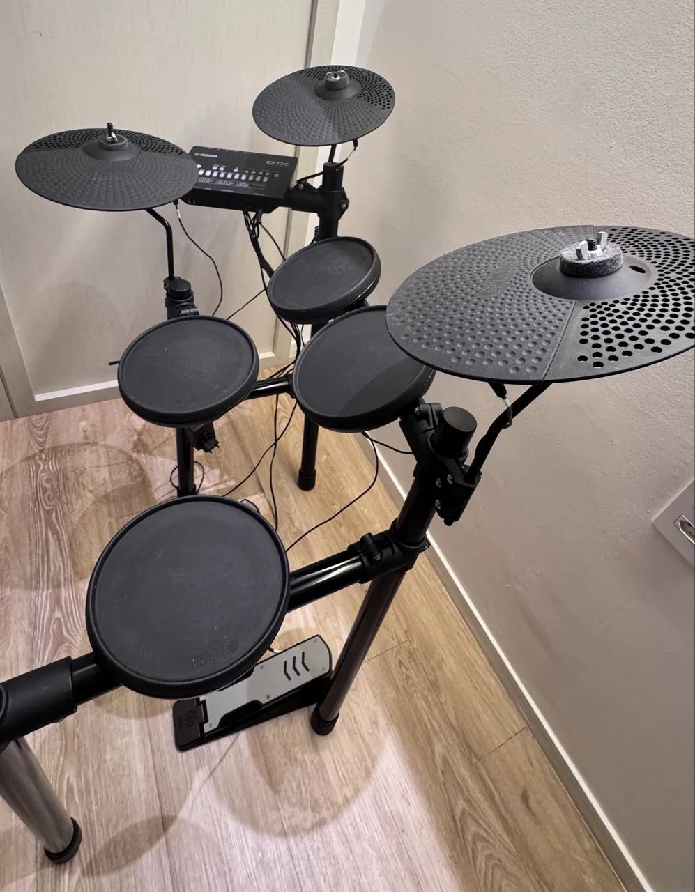 Bateria Eletrônica Yamaha DTX - Estado de Nova (Usada Apenas 3x) - Foto 3