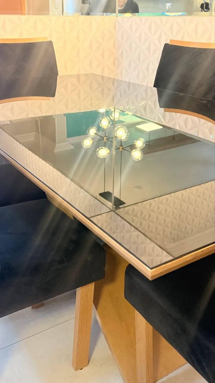 Mesa de vidro com 6 cadeiras  - Foto 5