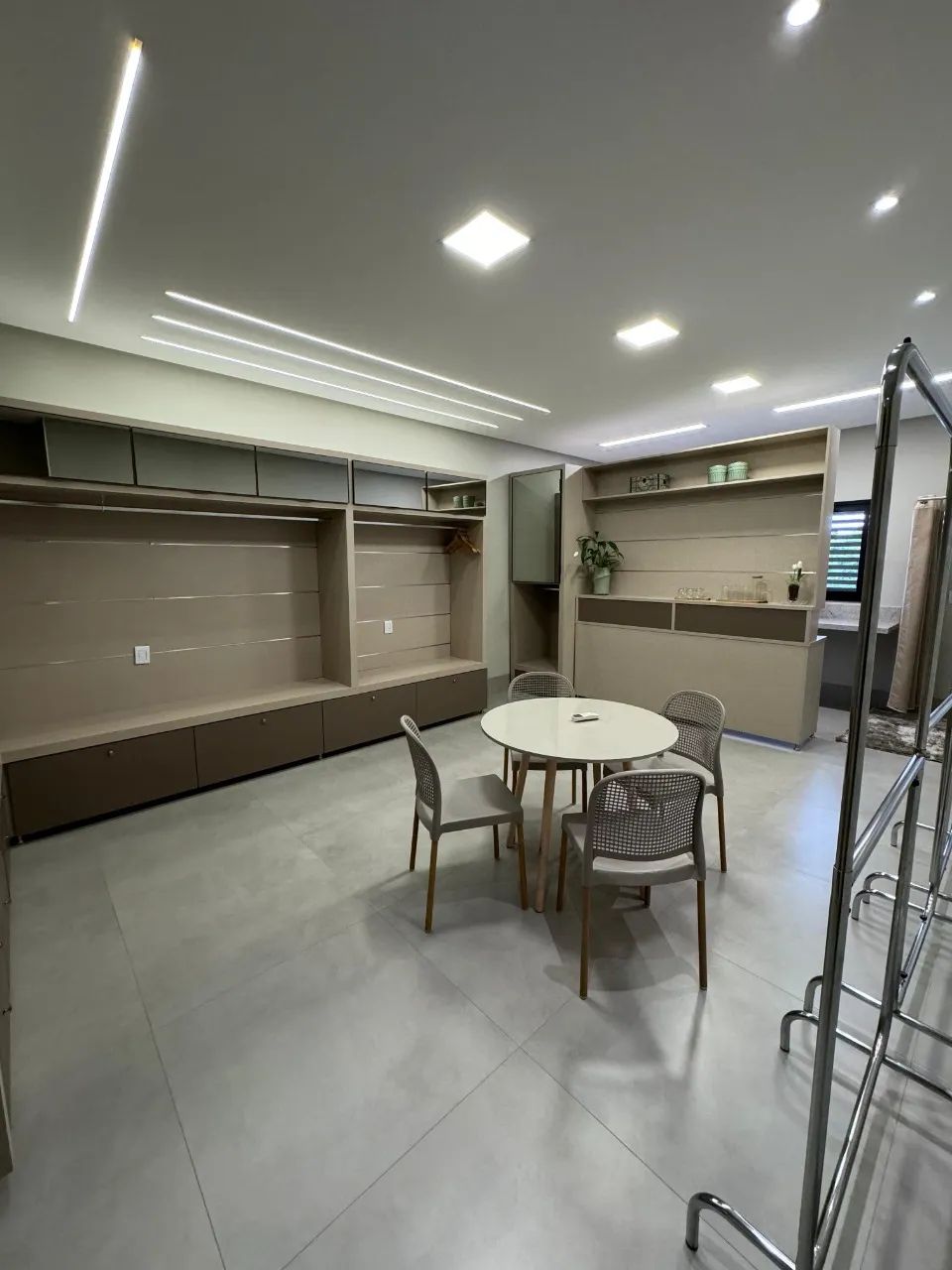 Sala Comercial Mobiliada no Setor Bueno - Foto 4