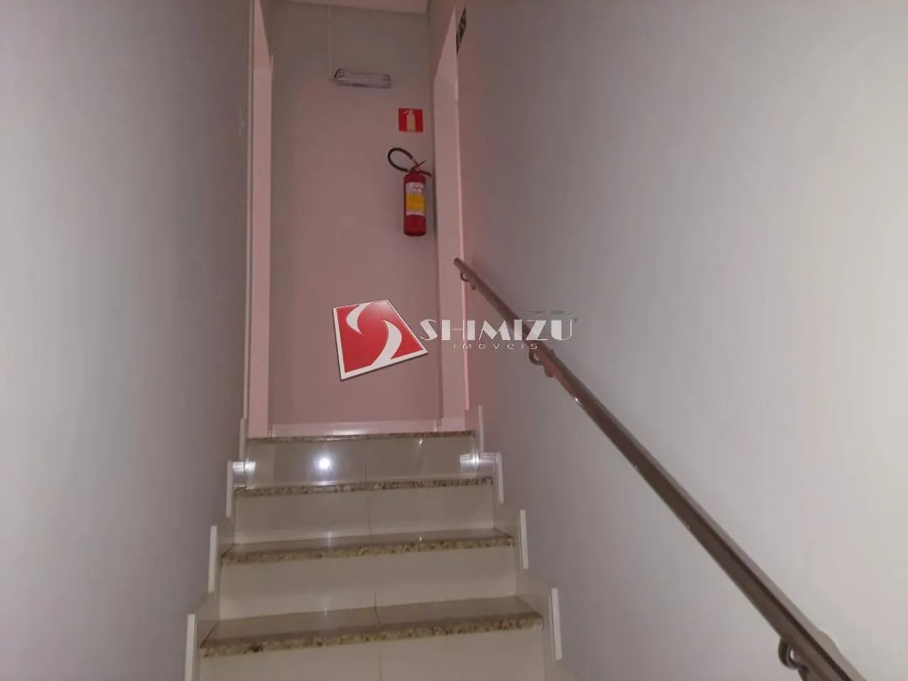 Sobreloja para alugar em Maringá, Zona 03, com 3 quartos, com 153 m² - Foto 3