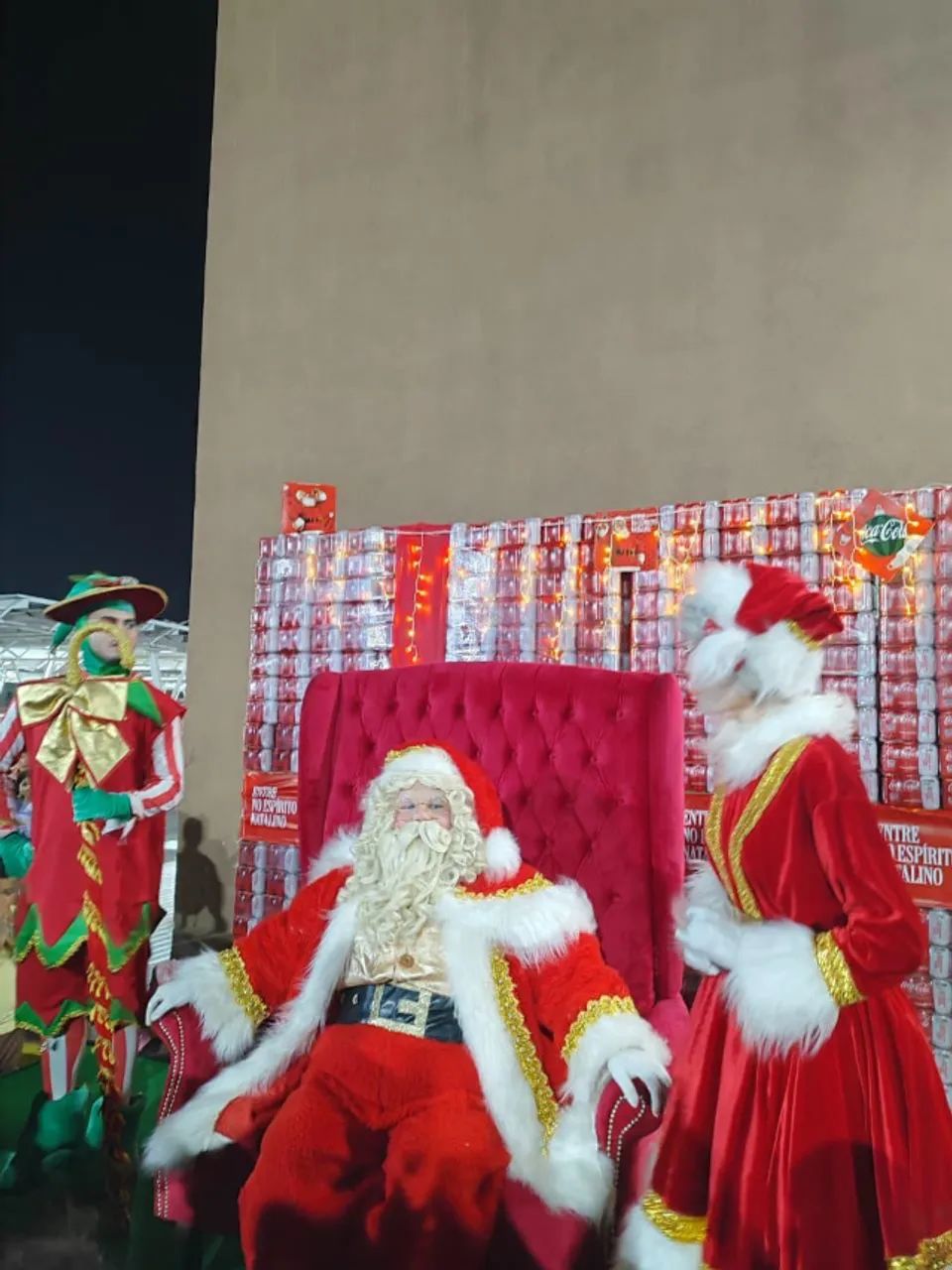 Cadeira do Papai Noel / Poltrona vermelha - Foto 4