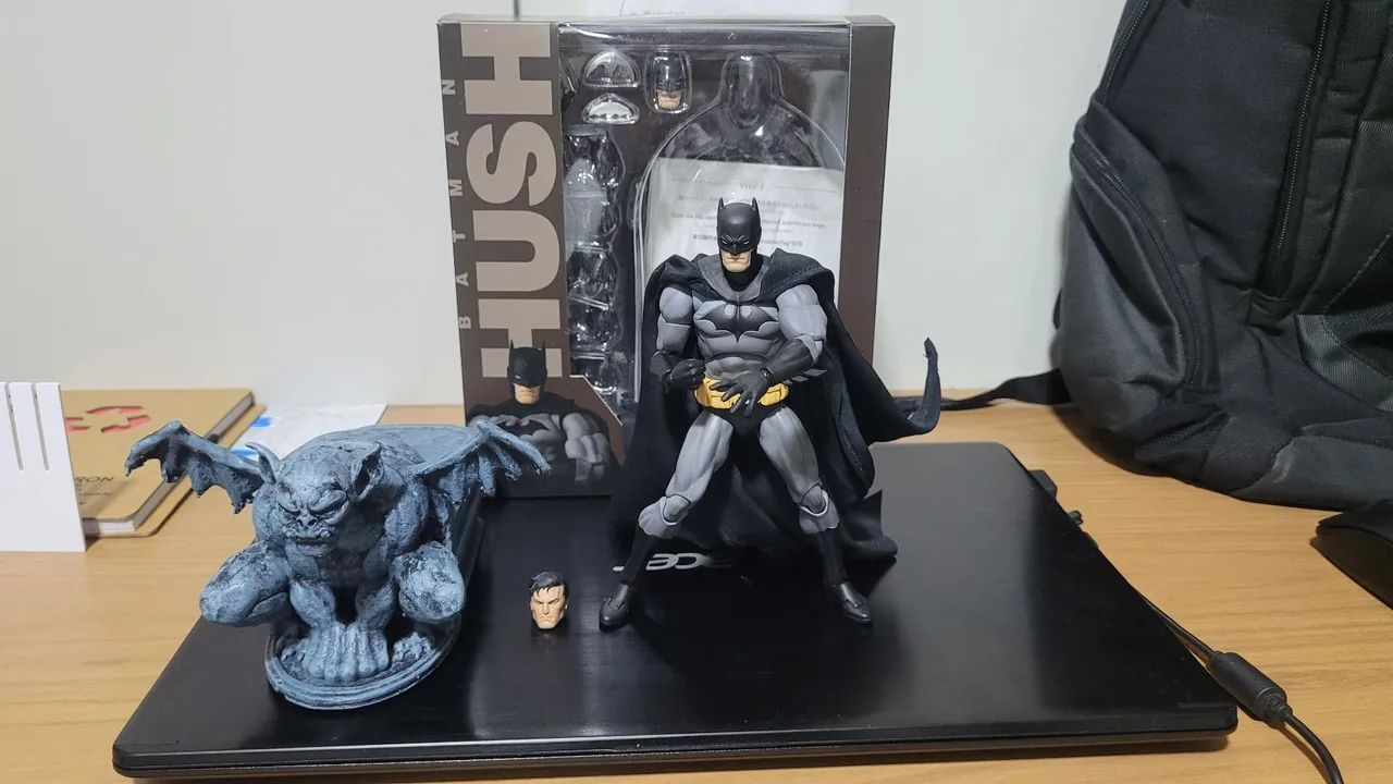 Batman Hush Mafex