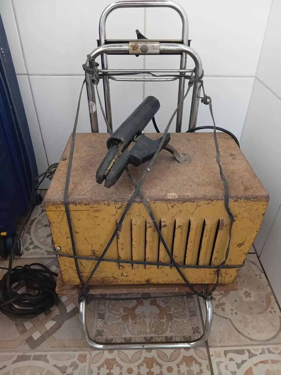 Máquina de solda ( ganha 10 eletrodo e máscara de proteção) - Foto 2