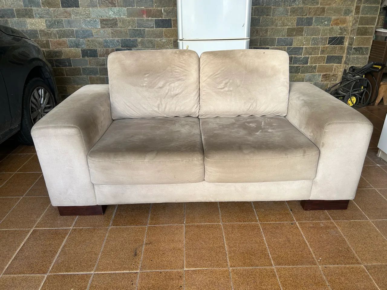 Sofá 2 lugares Suede Bege 