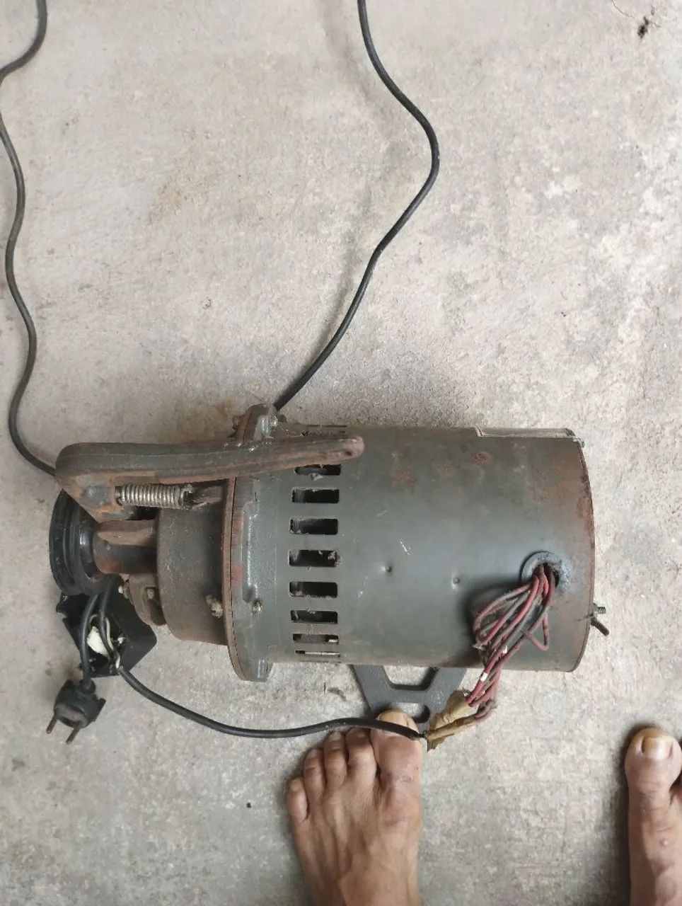 Vendo umMotor industrial de máquina de costurar Fox - Foto 3