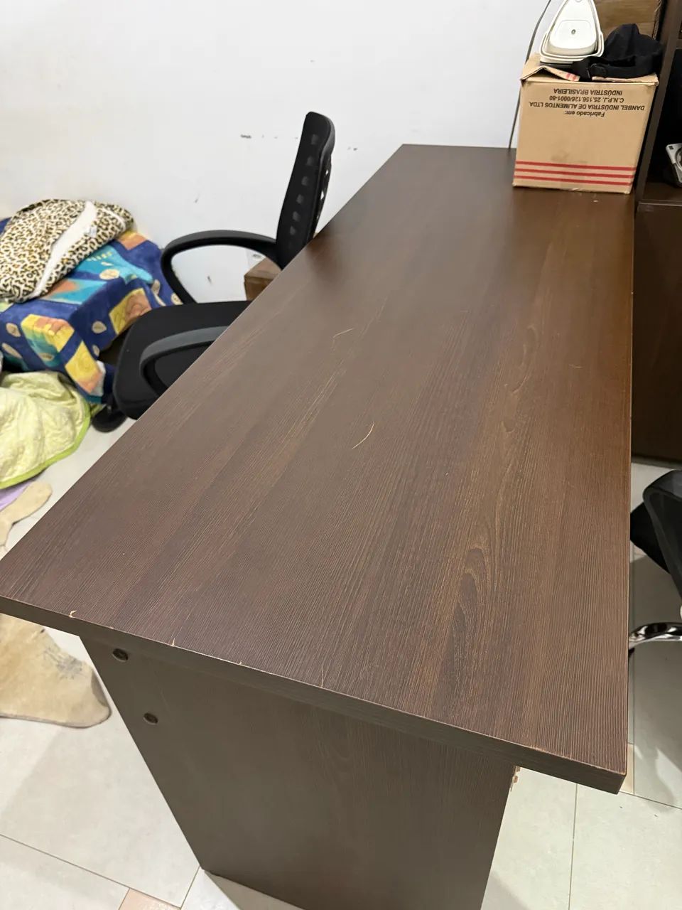 Conjunto De Mesa e Armário 65126369779971121