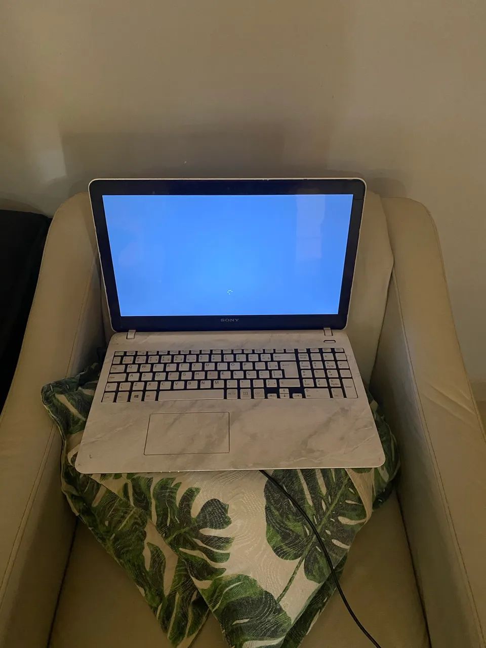 Notebook waio tela grande 