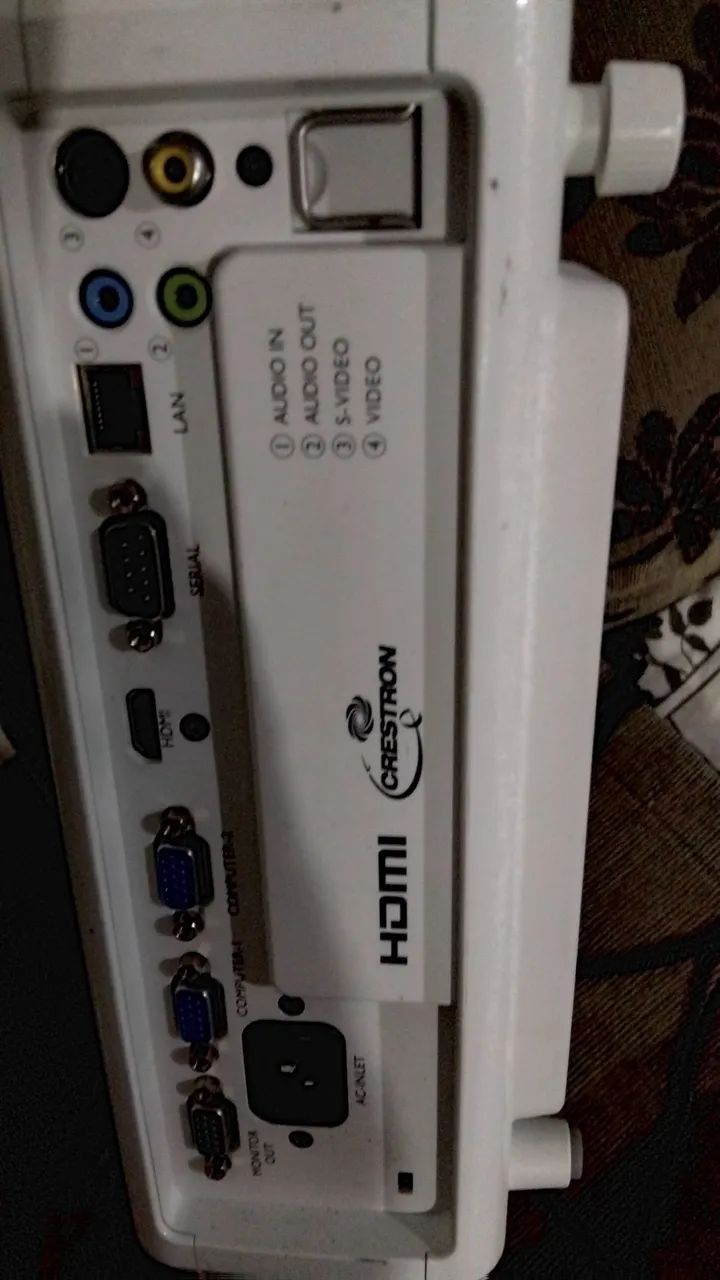 Vendo 3 projetor 1 Sony e 2 mitsubishi  - Foto 5