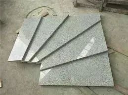 Escada granito cinza 85x33