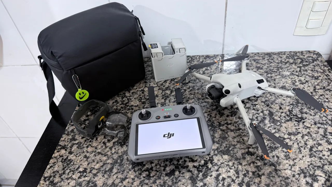 Drone DJI Mini 4 Pro + 3 Baterias + Controle com Tela | Varginha MG