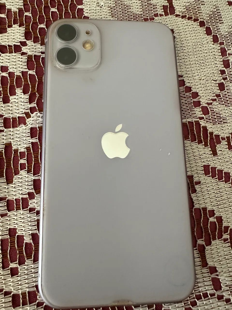 Celular IPhone novíssimo 