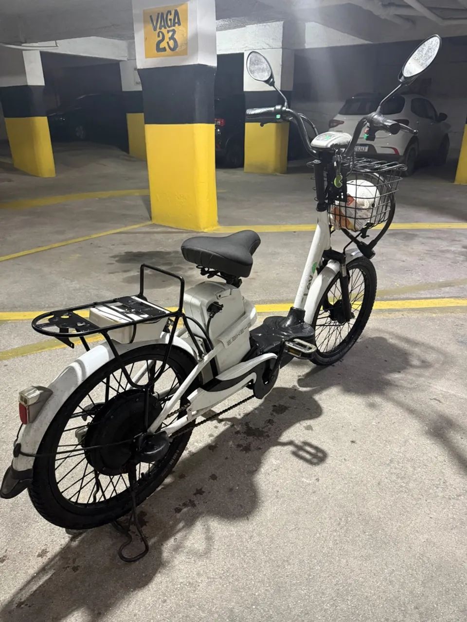 Bicicleta Elétrica LEV com Cesta e Capacete - Foto 2