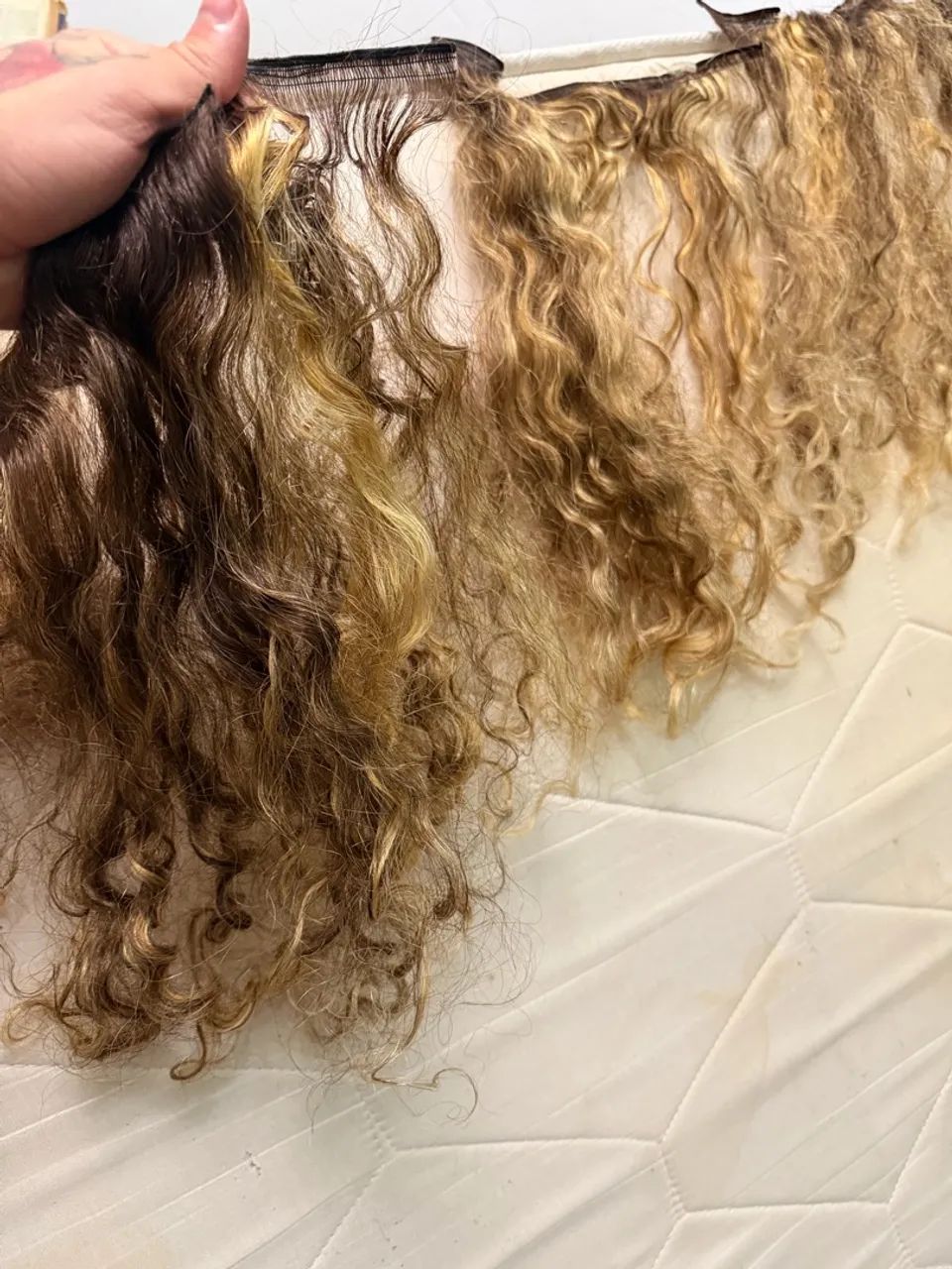 Cabelo natural loiro cacheado  - Foto 3