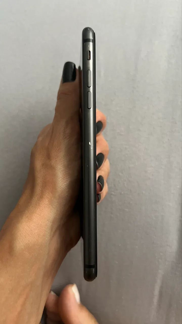 Celular IPhone 8 Plus  - Foto 3