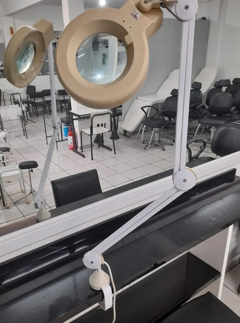 Vendo Lupa com apoio para bancada 