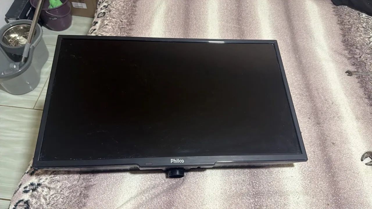 TV PHILCO 32" POLEGADAS SEMI NOVA