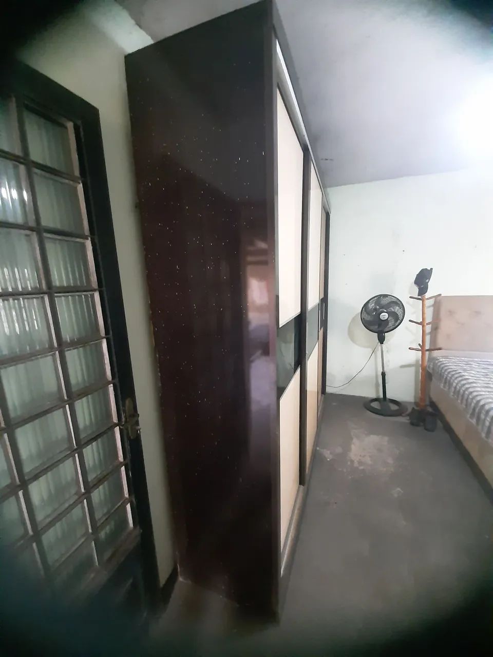 Guarda-roupa, cama de casal e cômoda  - Foto 2