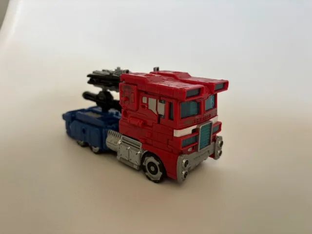 TRANSFORMERS WFC SIEGE OPTIMUS PRIME