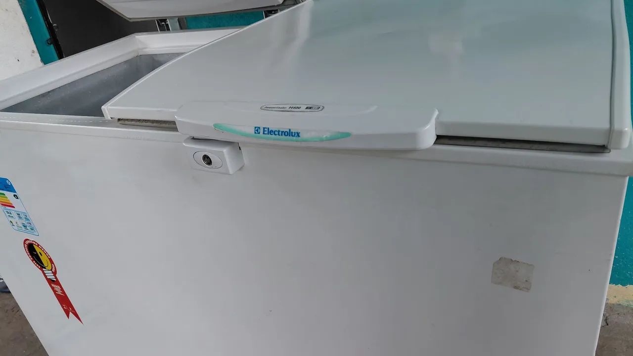 Vendo uma freezer