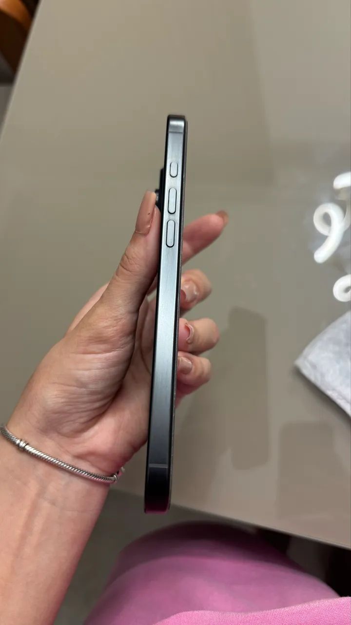 IPHONE 16 PRO MAX - Foto 3