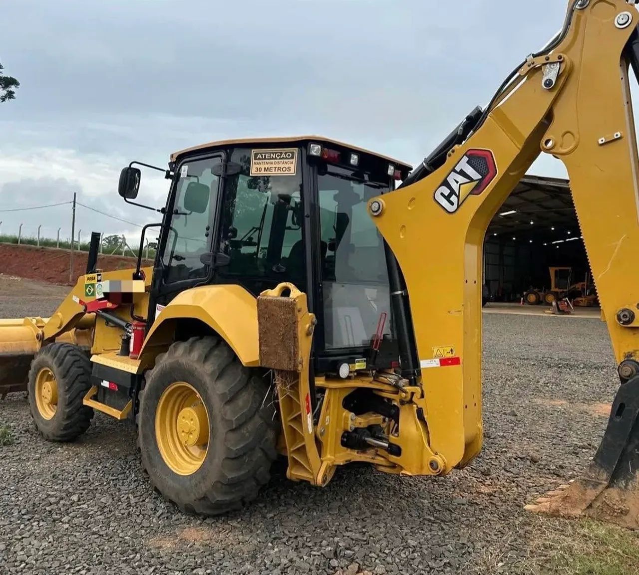 CATERPILLAR 2025