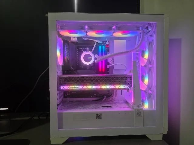 PC GAMER TOP DE LINHA - 9950X3D, RX9070XT 16GB, 32GB DDR5 - OPORTUNIDADE! - Foto 2