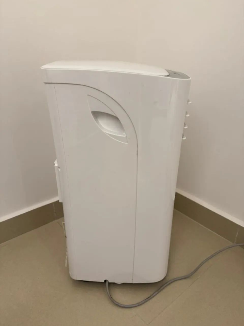 Ar Condicionado Portátil Midea 12000 Btus Frio Branco - Muito bem conservado - Foto 3