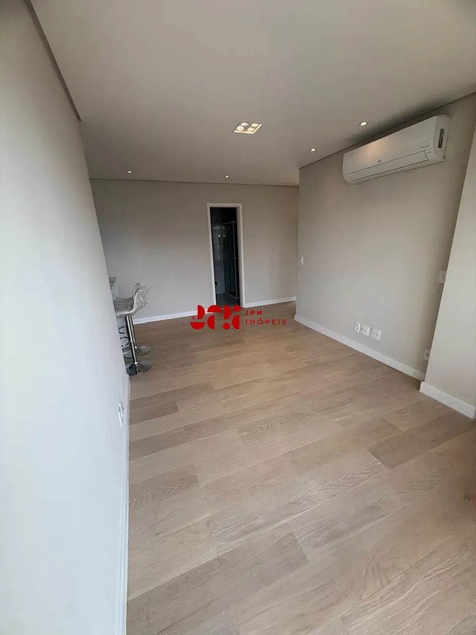 Apto mobiliado em Perdizes, 60m ², 02 dormit. 01 suíte, 02 vagas - Foto 2