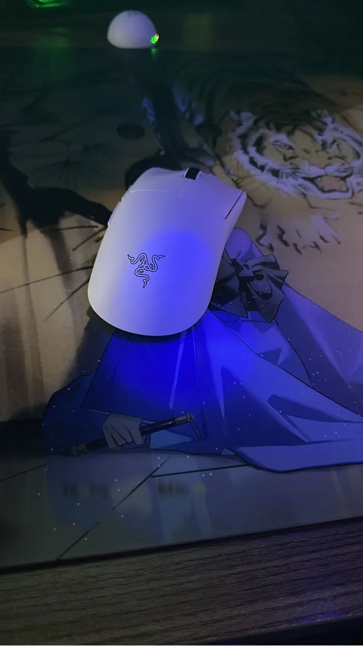 Mouse viper v4 pro branco 