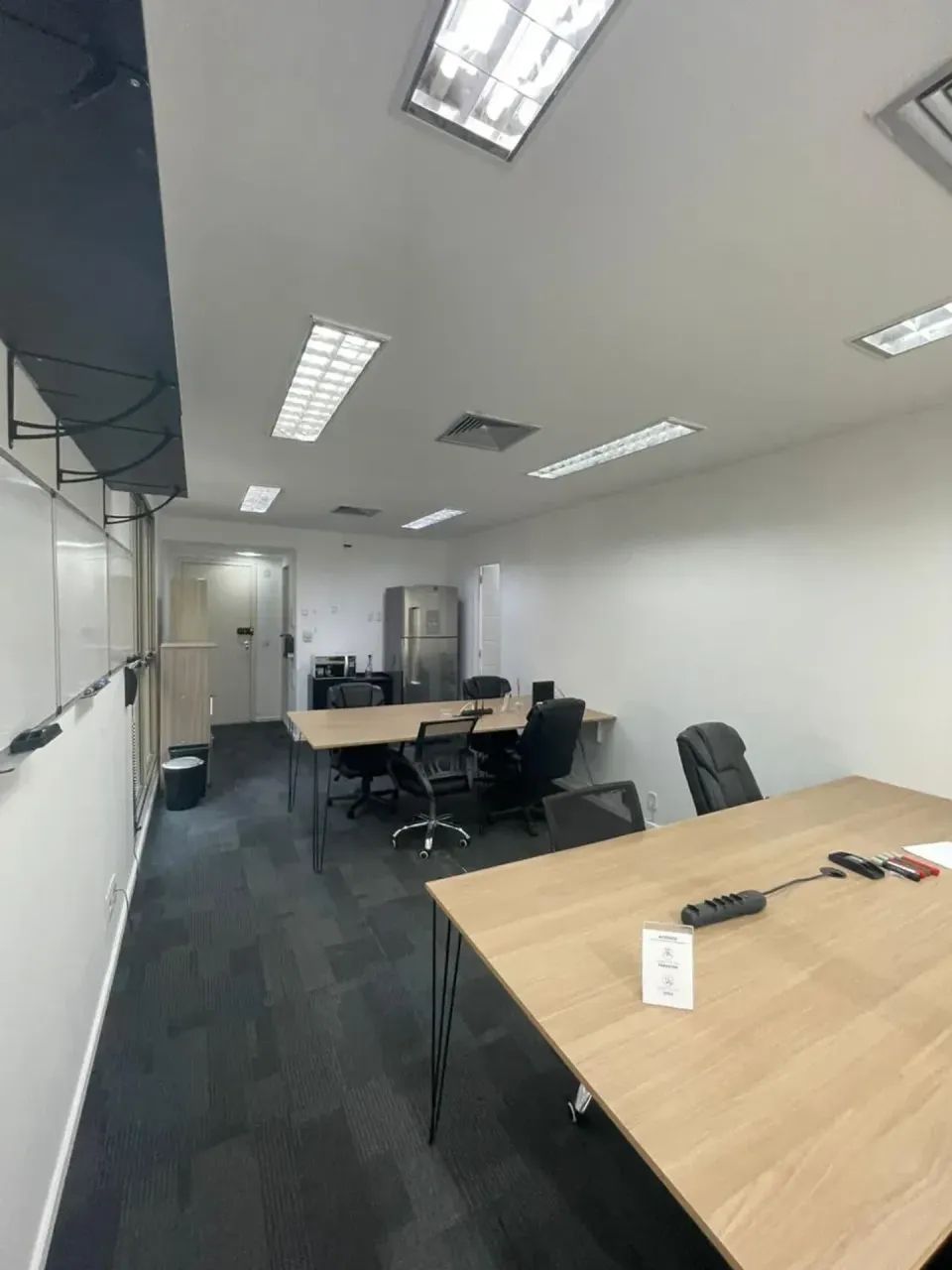 Excelente sala mobiliada - Le Monde Offices - Foto 2