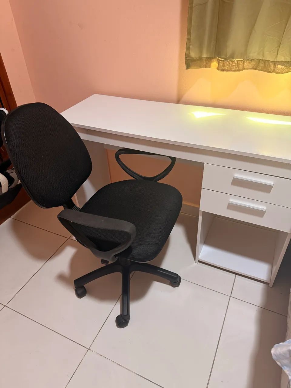 Armário de escritório e cadeira  - Foto 4