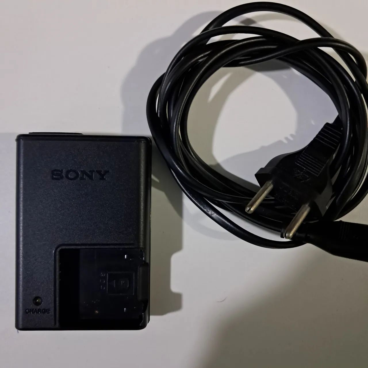 CARREGADOR SONY BC- CSKA 