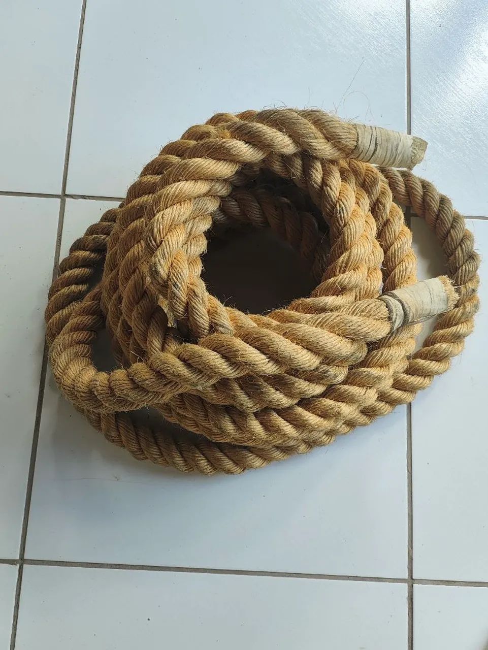 Corda Naval Sisal 50mm 10 Metros para diversos Exercícios<br>Decoração Resistente - Foto 4