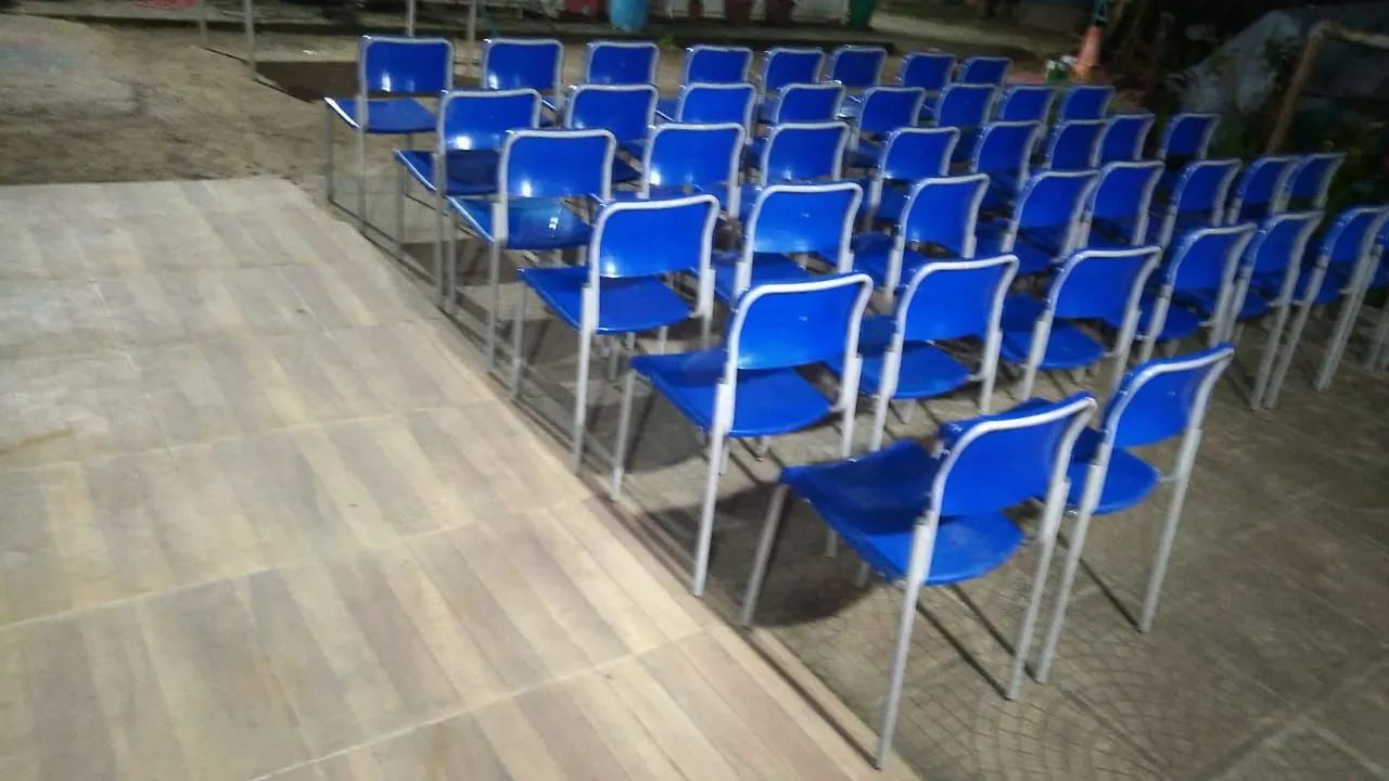 CADEIRAS EMPILHÁVEIS  - Foto 2