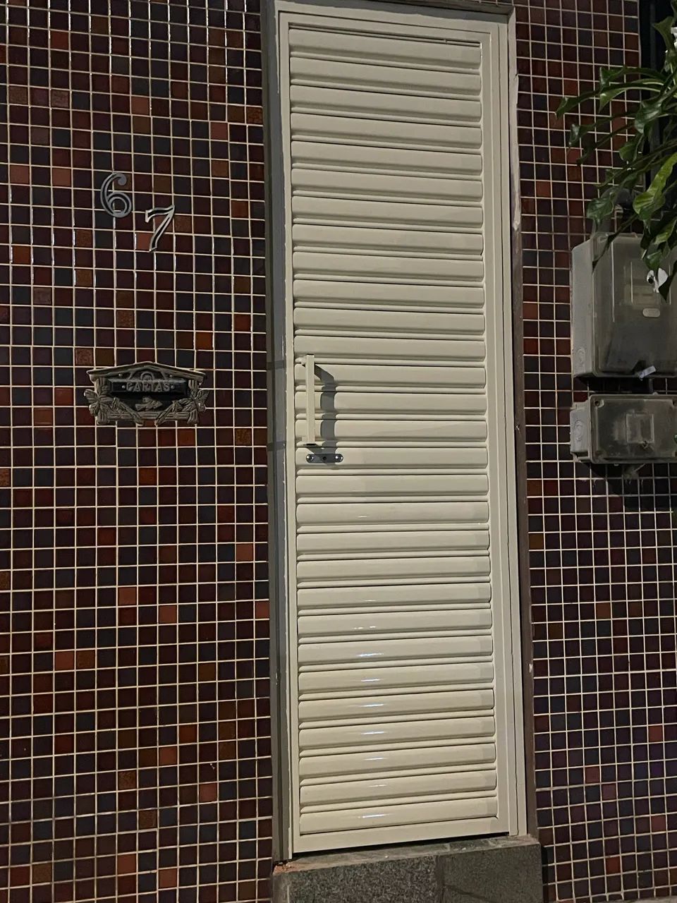 Fabricacao de portas automáticas e serralheria em geral. - Foto 2