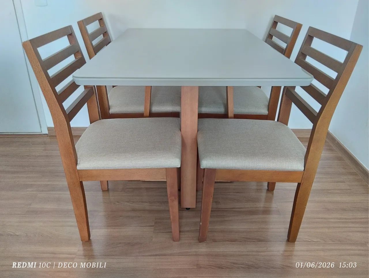 Mesa de jantar madeira 