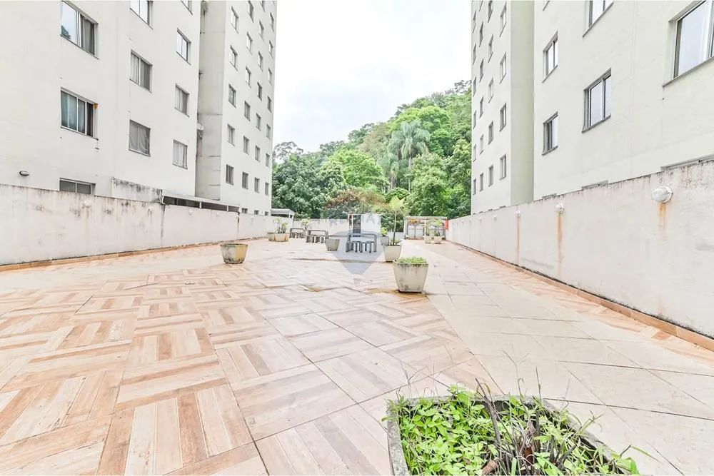 Condomínio Fechado com Elevador: Apto 2 quartos com garagem coberta - Foto 3