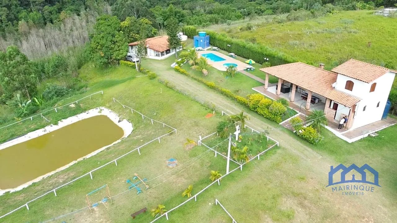 Sítio com 7 Quartos e 5 banheiros, 30.000 m² por R$ 1.400.000 Cód. ch2105
