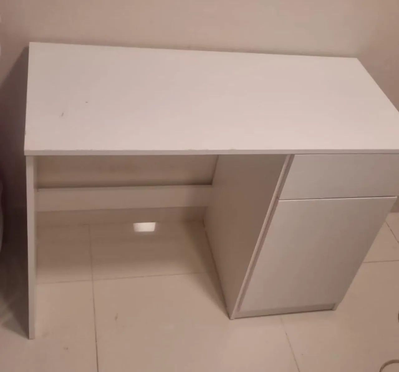 Beautiful TOKSTOCK Desk