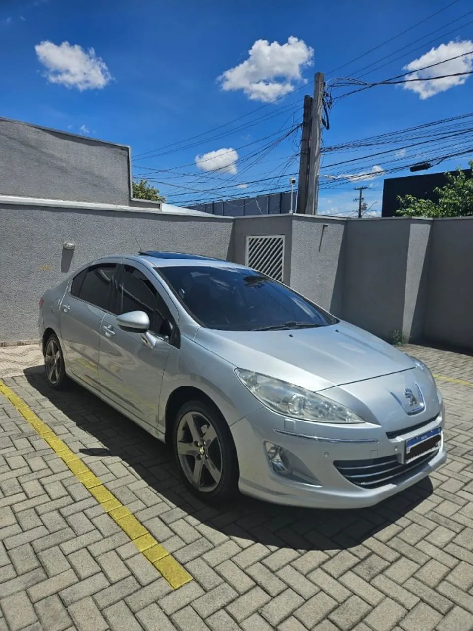 Peugeot 408 408 Sedan Griffe 2.0 Flex 16V 4p Aut. 2012
