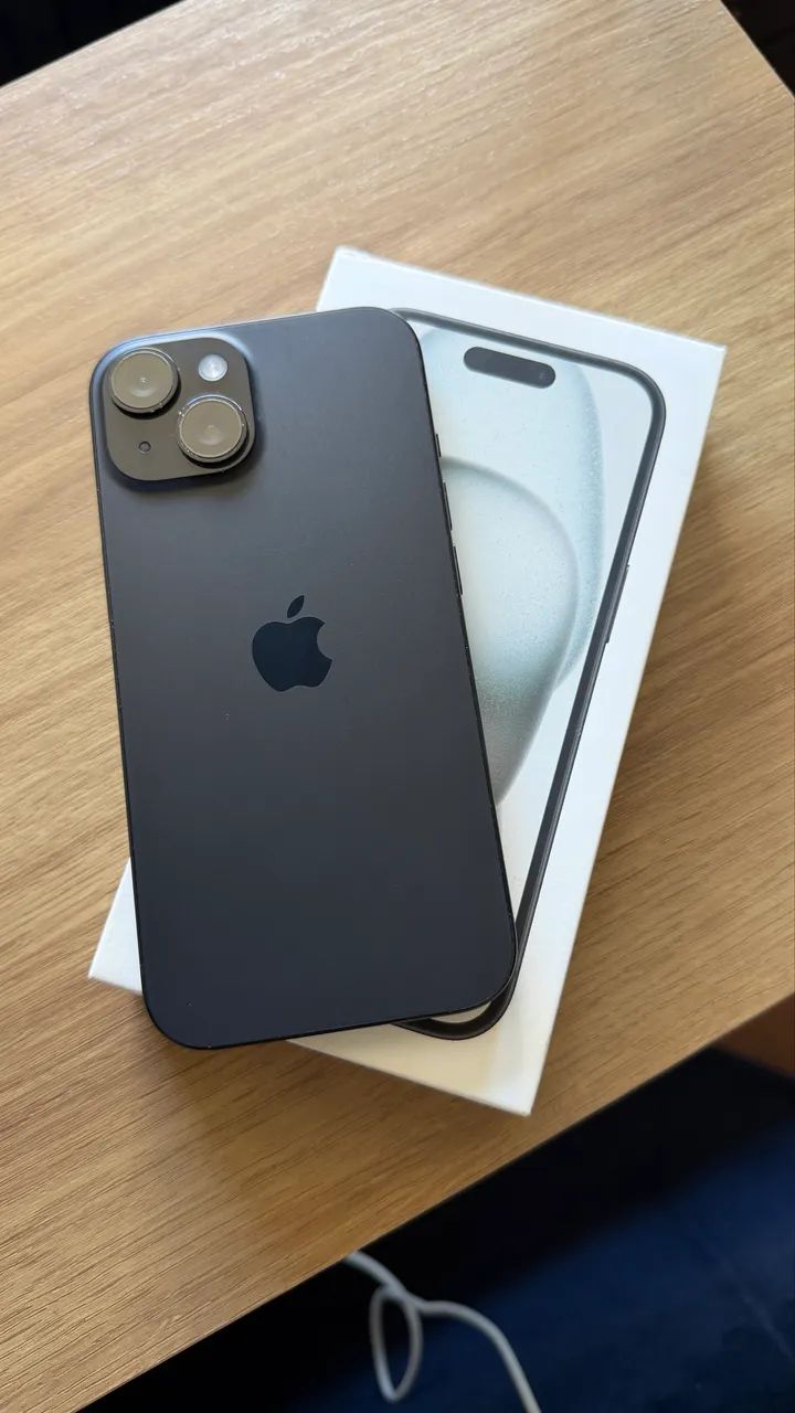 iPhone 15 256GB - Ótimo estado 