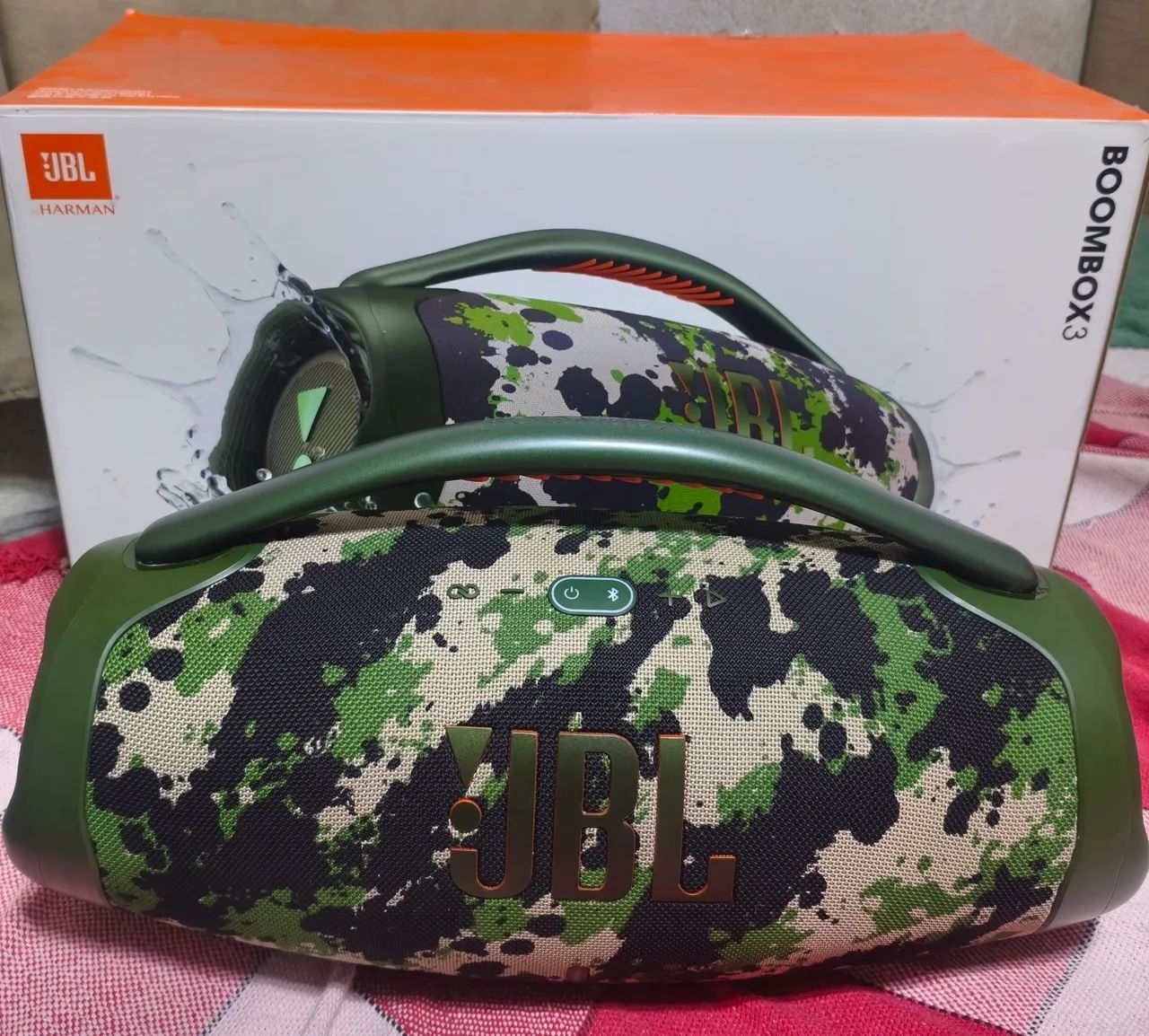 JBLbombox3 