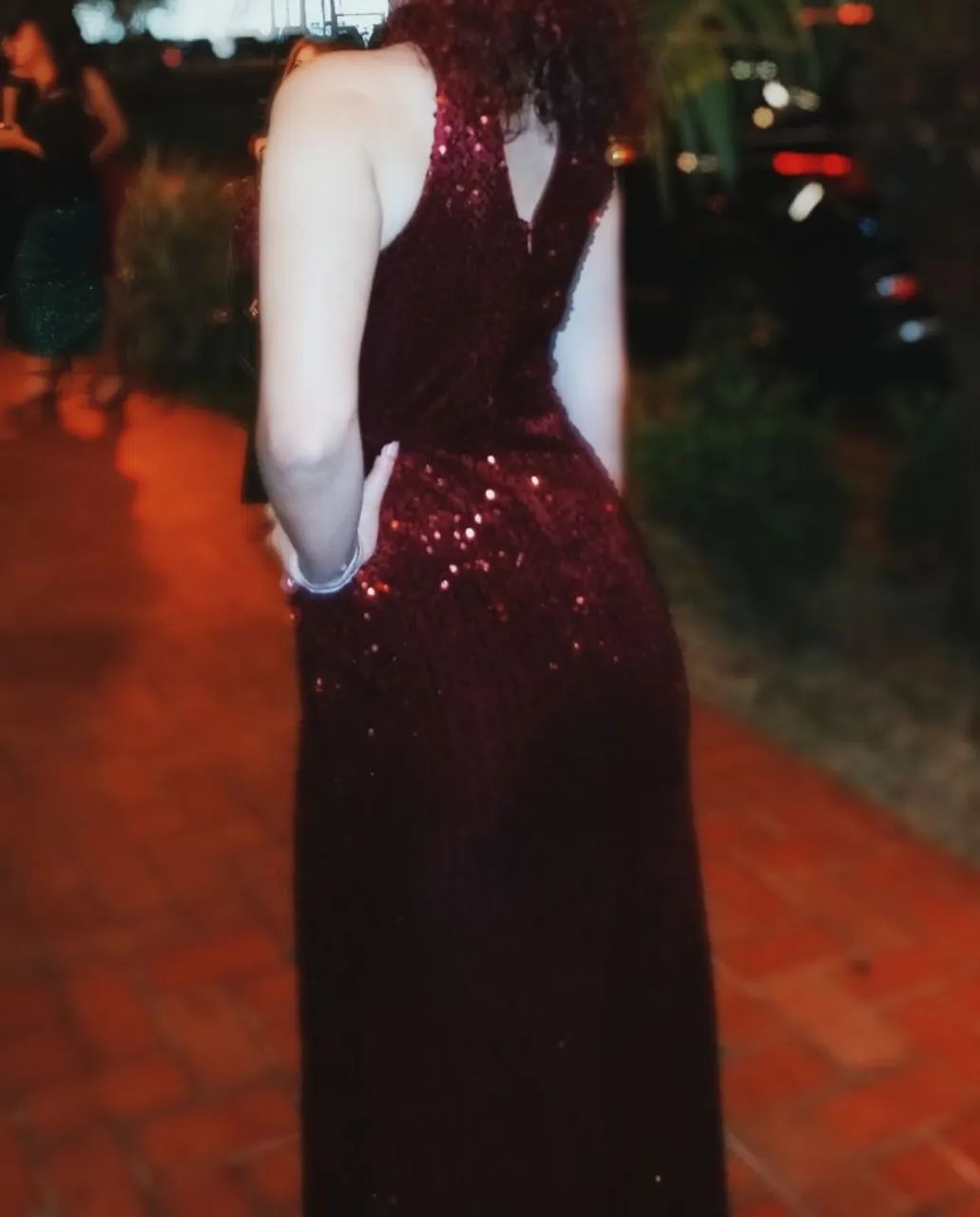 Vestido de festa veludo com paetê - Foto 4