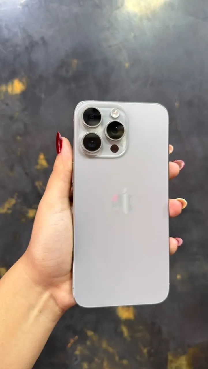 iPhone 15 pro max - Foto 3